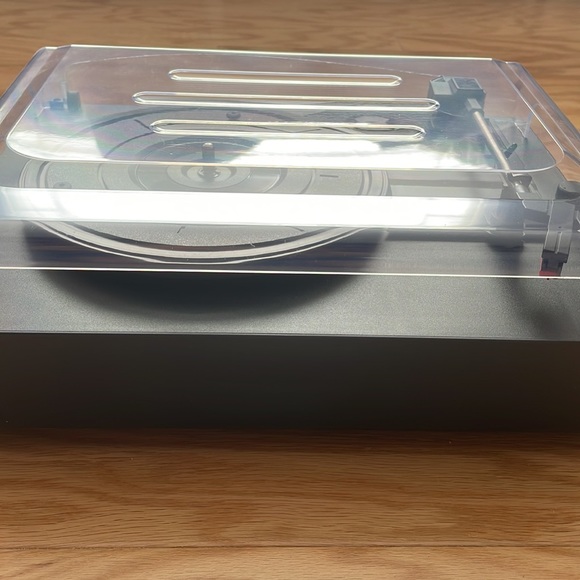 Vinyl Record turntable - Picture 2 of 6